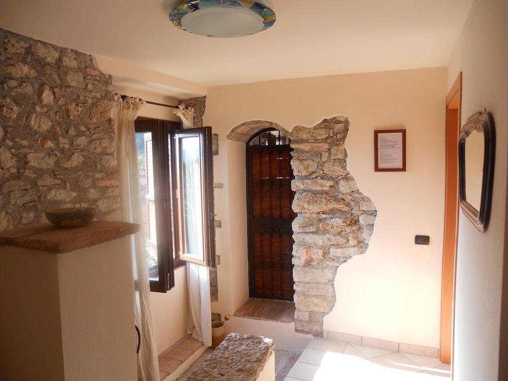 B&B Renzano Bedrooms Salò Exterior foto